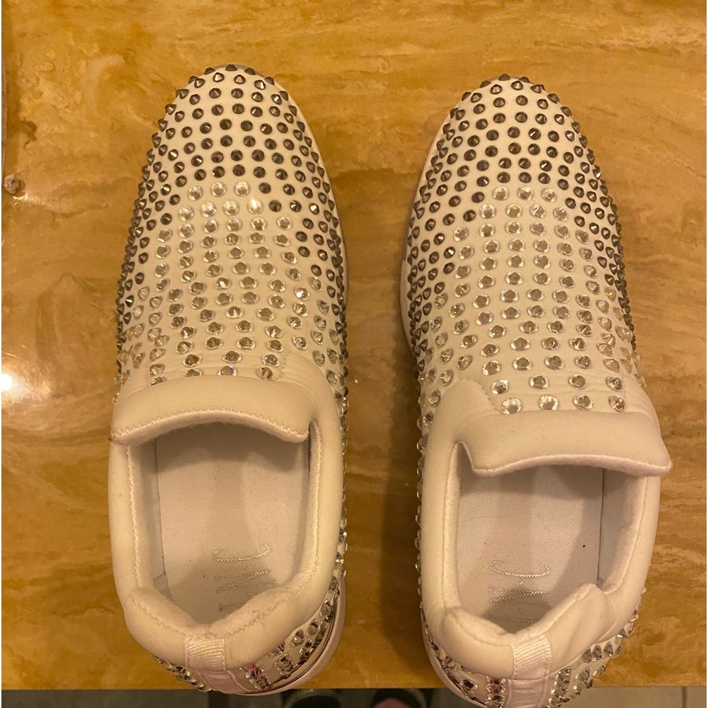 I NC women’s slip on bling sneakers